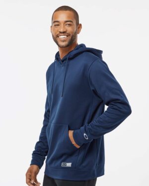 Oakley Men's Team Issue Hydrolix Hooded Sweatshirt - Image 29