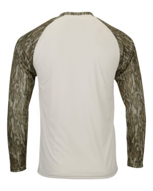 Paragon Men's Jackson Mossy Oak Colorblocked Long Sleeve T-Shirt - Image 3