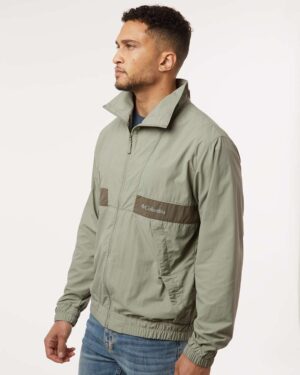 Columbia Men's Spire Valley™ Windbreaker - Image 11